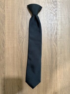 Chaps Black Kids Solid Neck Clip Tie
